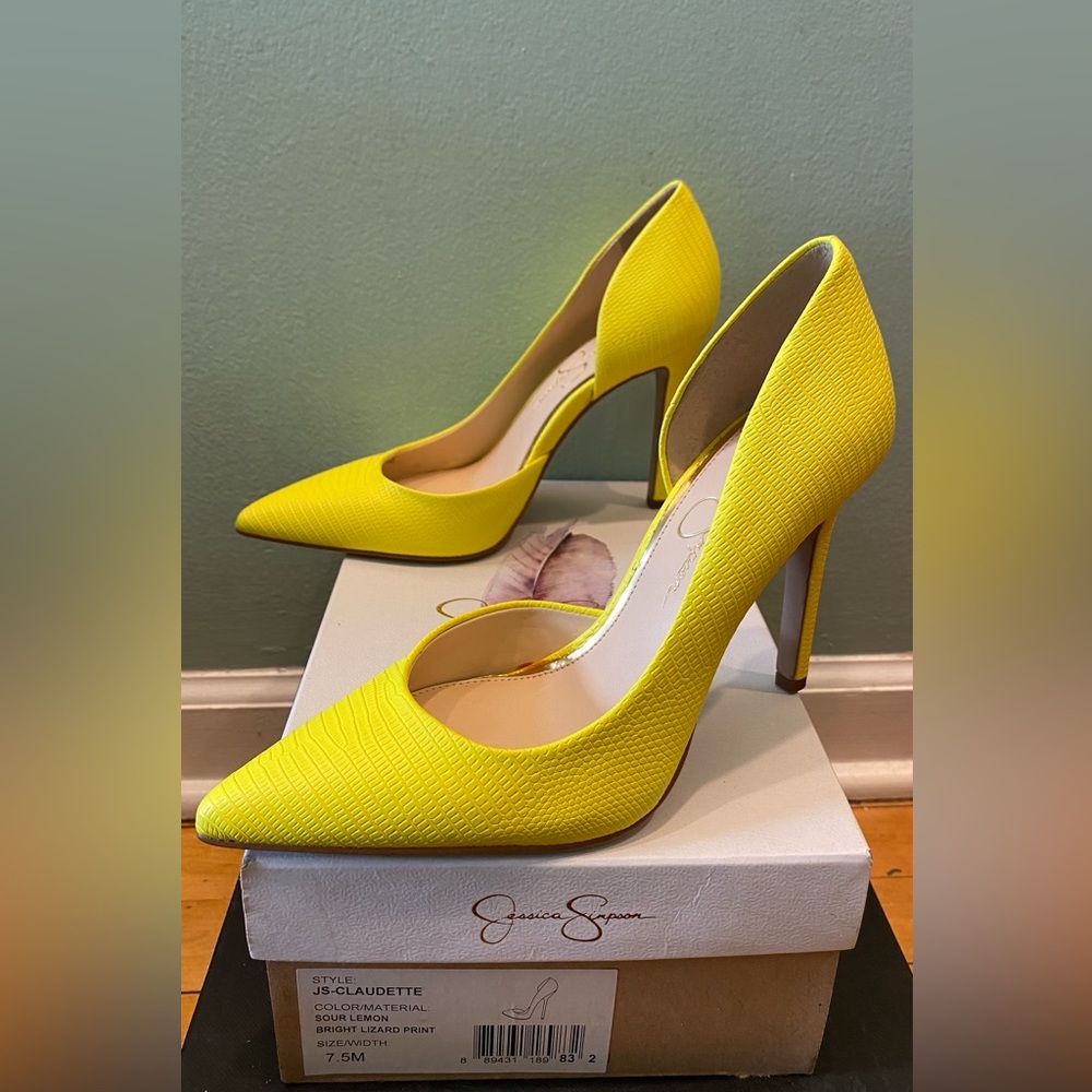 JESSICA SIMPSON Bright Lizard Print Pump - Sour Lemon